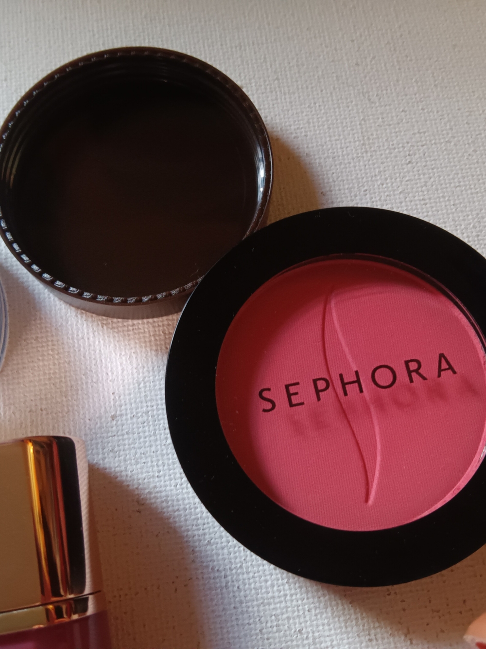 Makeup Bundle - Picture 5 of 7